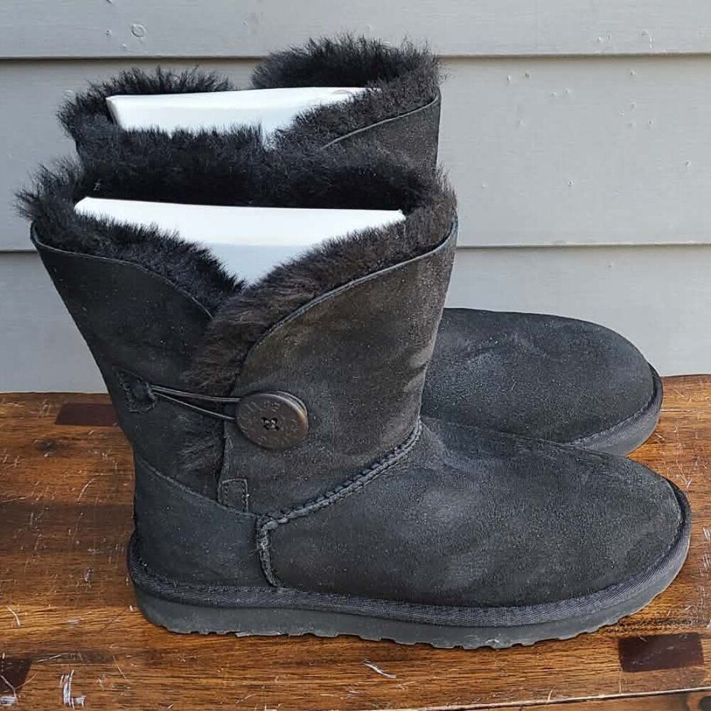 UGG Black Suede Shearling Bailey Button Boots in Box size 7